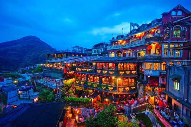 CghzflWxE_qAED7aAARKdm3NHPI206