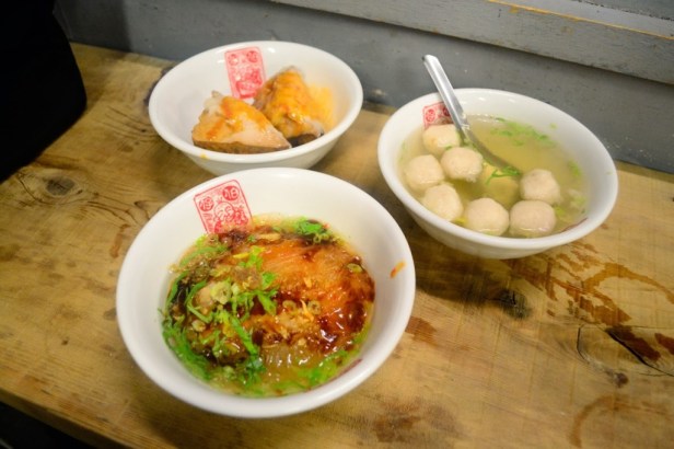 魚丸伯仔—這樣是一個套餐，但是沒有套餐優惠啊...